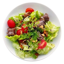 {{photo.Alt || photo.Description || 'Тёплый салат с говядиной и помидорами в майонезе со сливками'}}